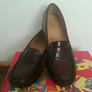 Classic Burgundy Bass Penny Loafers!